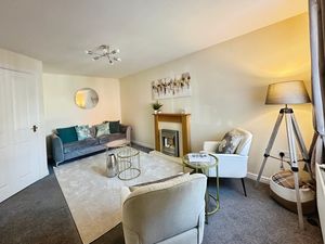 Living Room - click for photo gallery